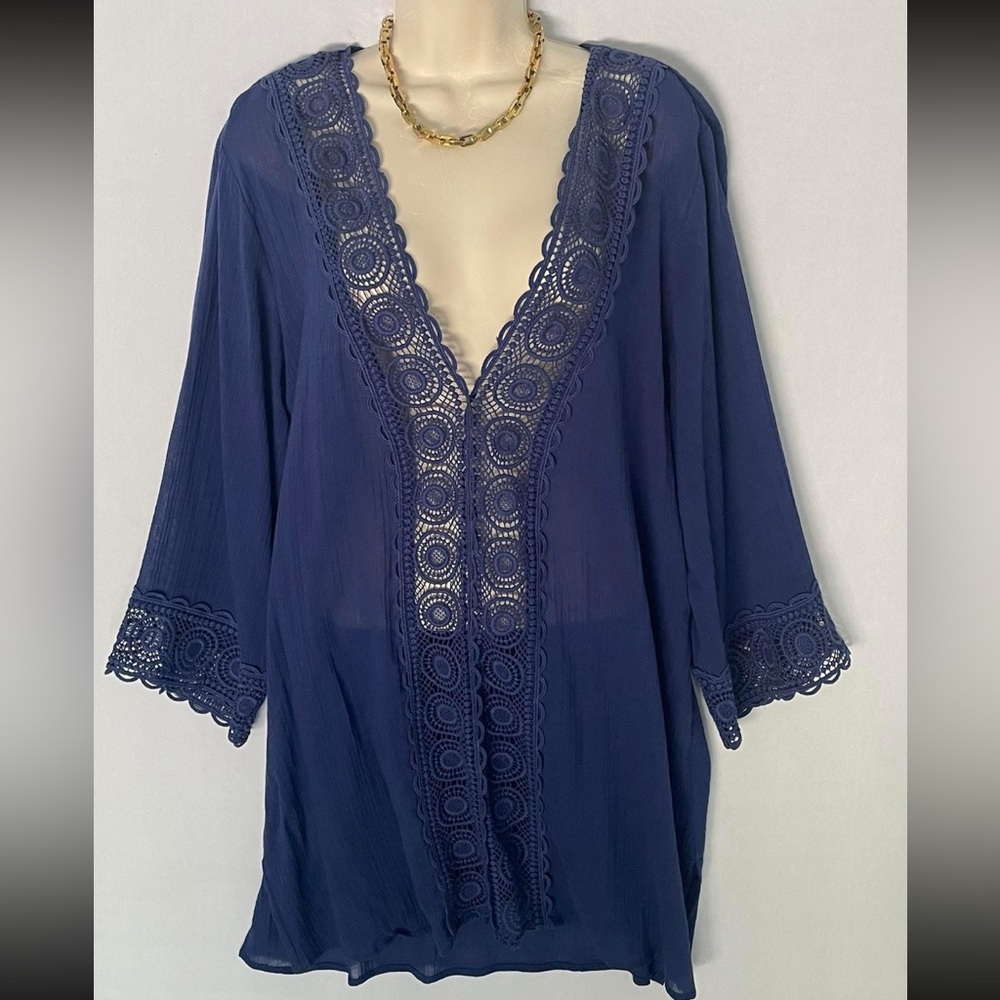 La Blanca navy lace trim tunic swim cover size M never worn